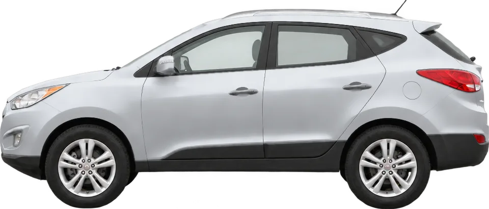 Hyundai Tucson 2015 side view